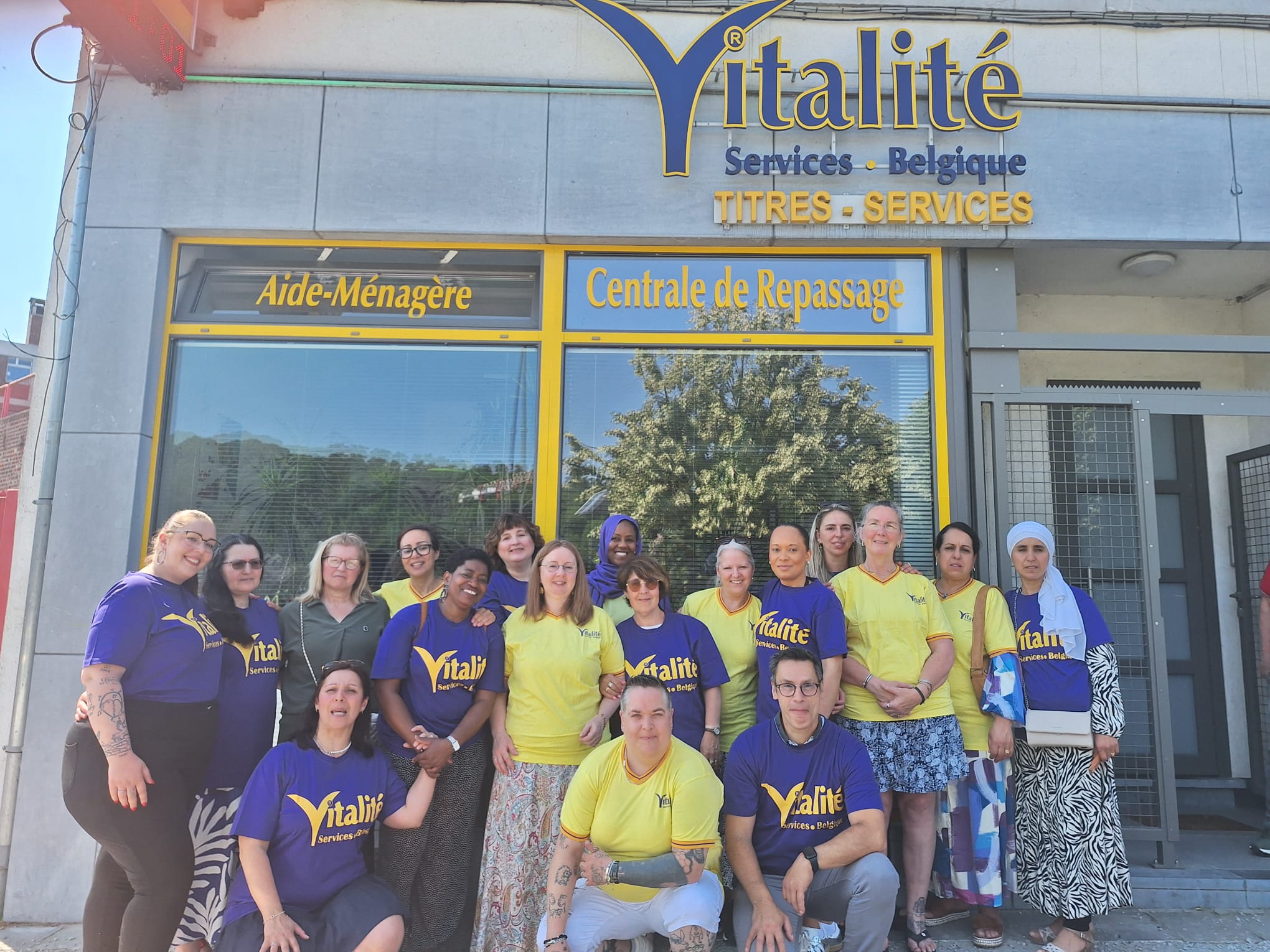 Équipe de travailleurs en formation chez Vitalité Services à Liège